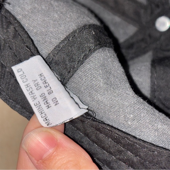 Yellowstone National Park Gray Cap - Picture 8 of 8